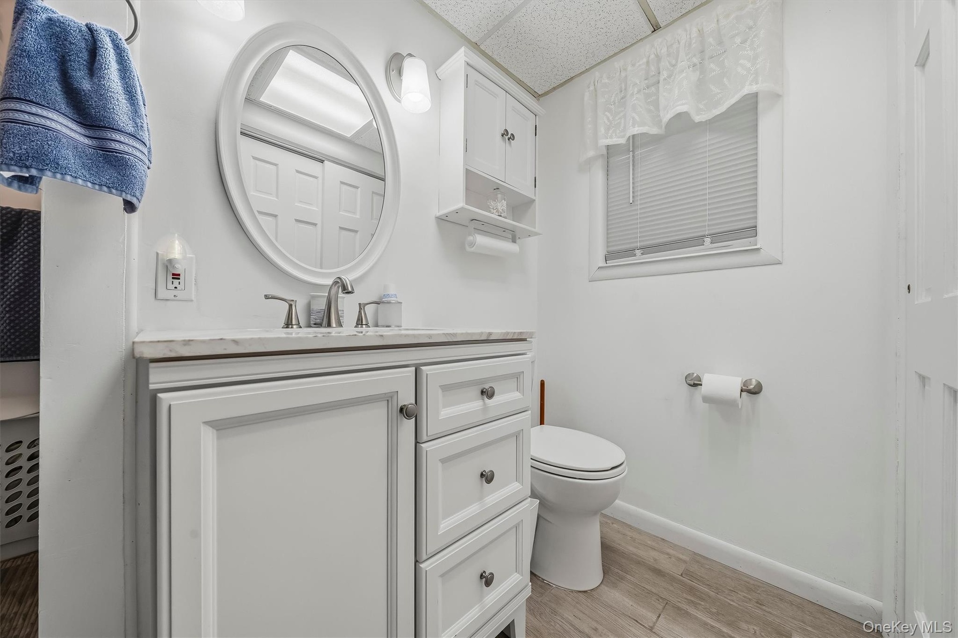 Lower Level Full Bath