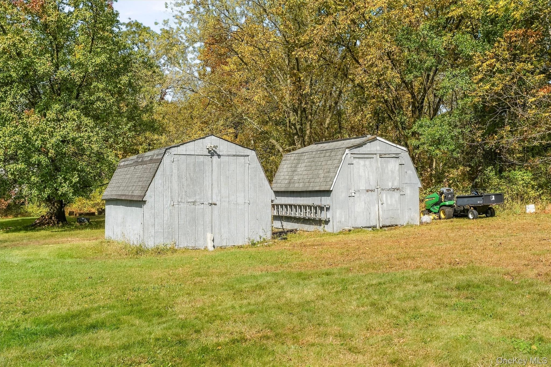 2 Sheds
