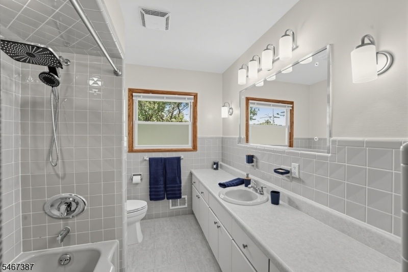 1st Floor Bathroom
