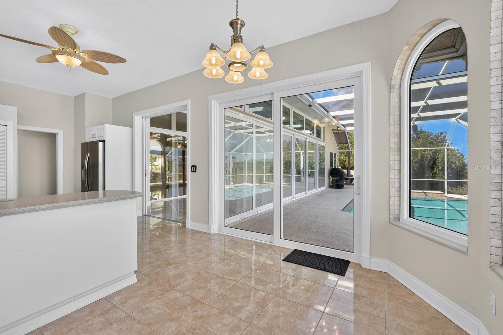 Breakfast Area Overlooking Pool