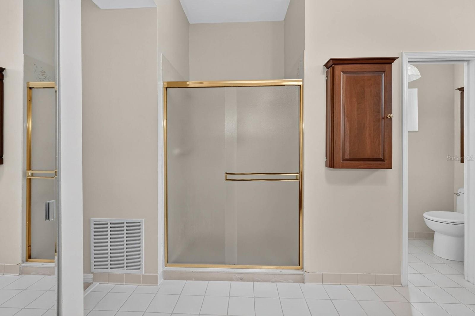 Elegant Primary Bathroom Retreat