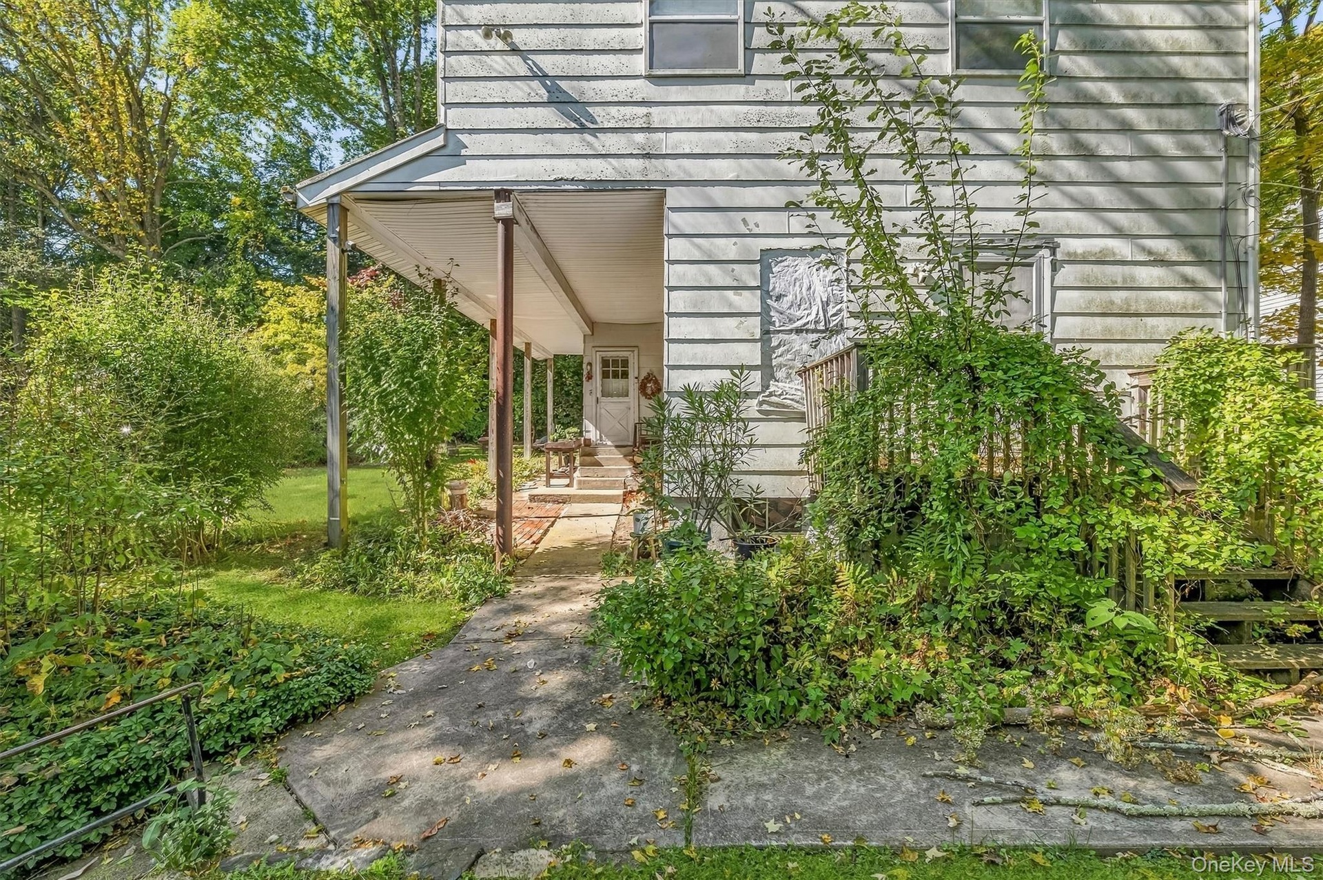 Another view of the Side Entry to 170 Topland Road Mahopac