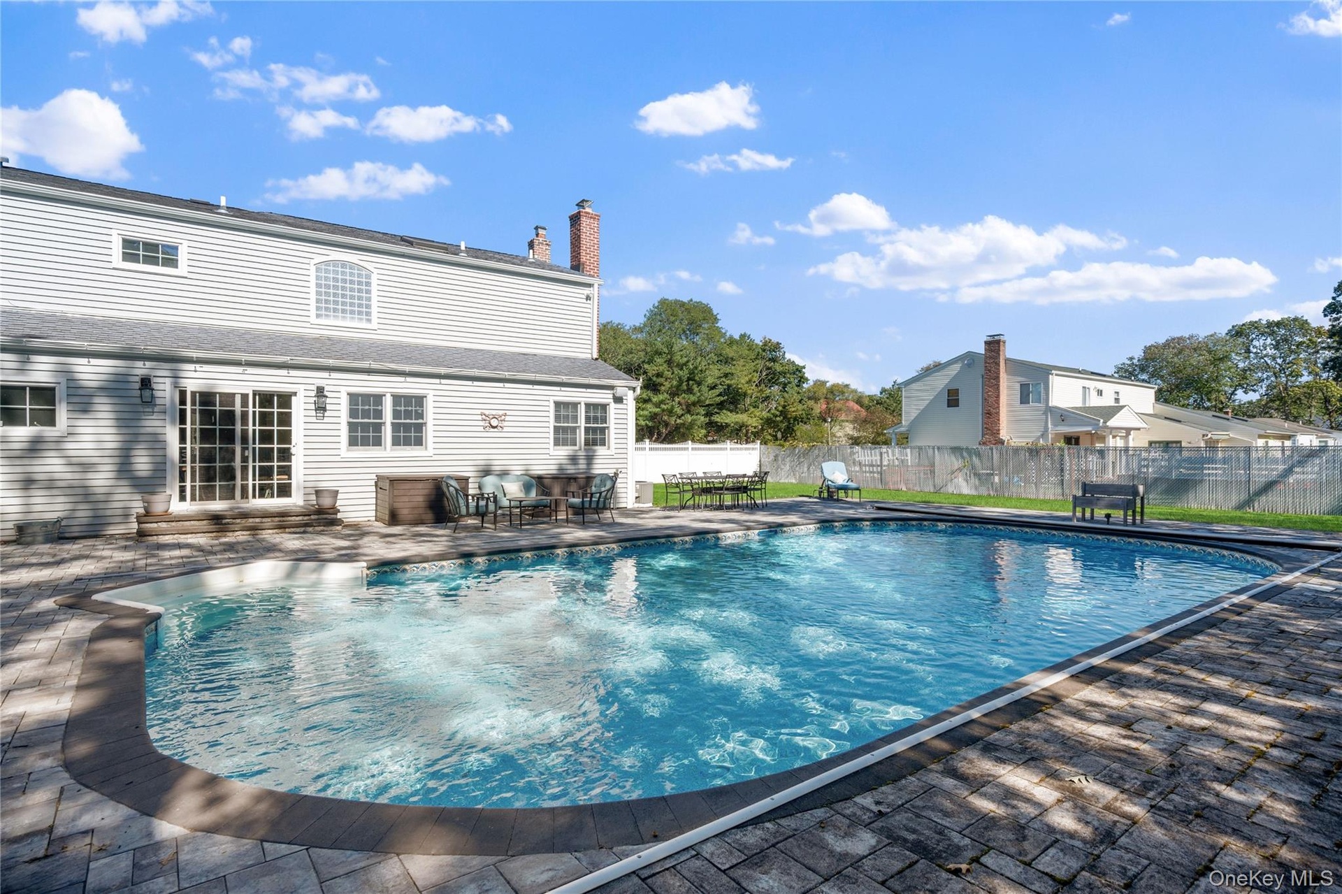 Pool with retractable cover