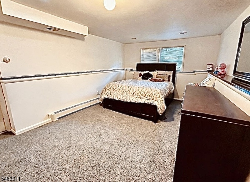 4TH BR STAGED