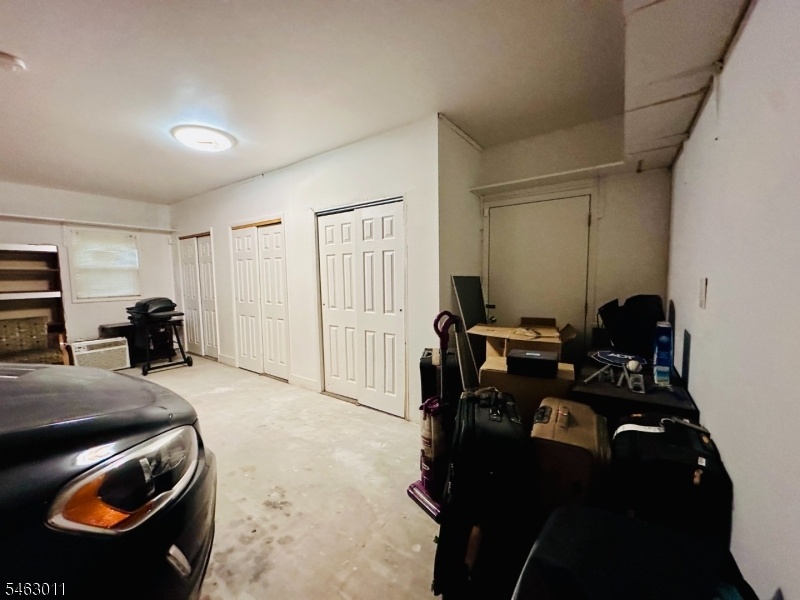 Oversized 2 Car Garage