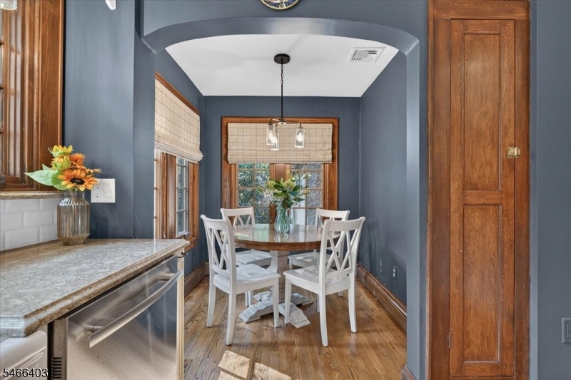 Breakfast Nook