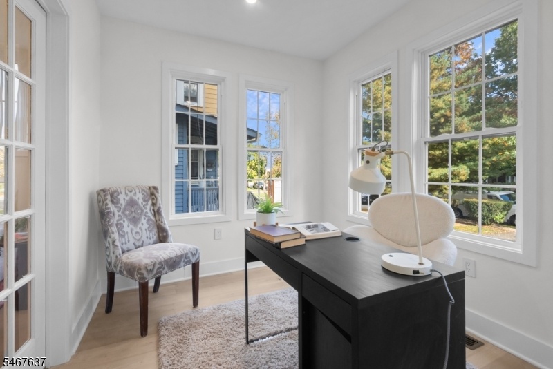 Sunroom / Home Office
