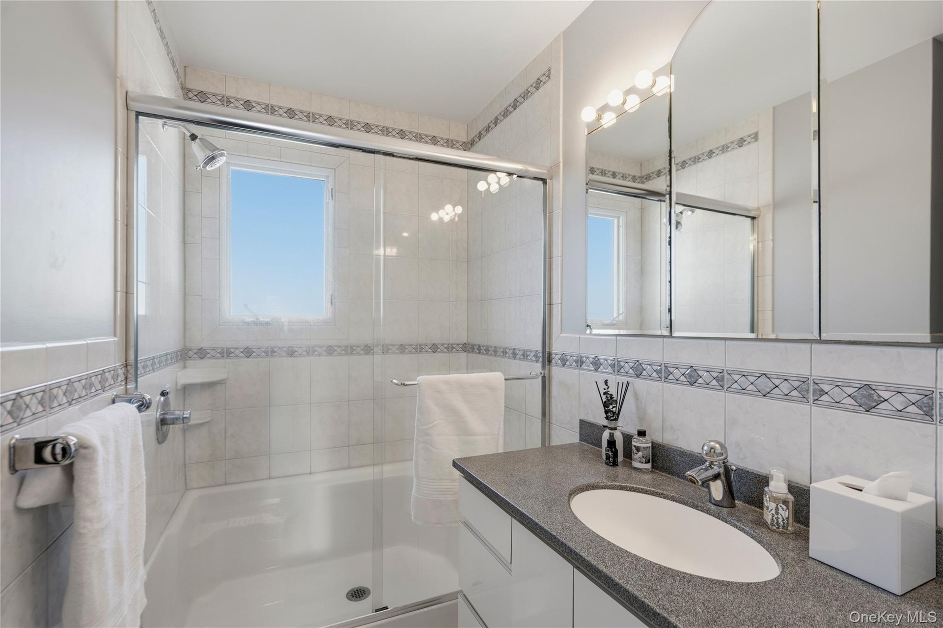 Updated Center Hall Bathroom!