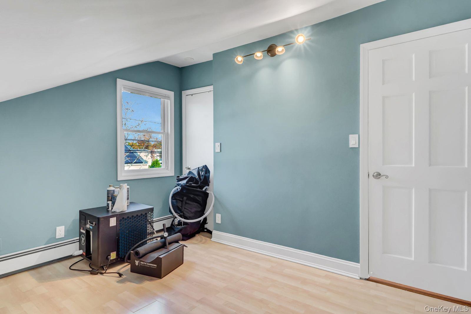 upstairs bedroom 1