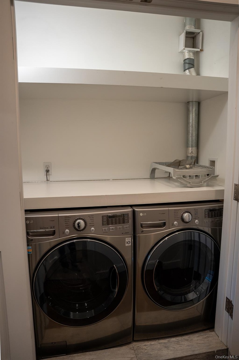 1st Floor Washer/Dryer