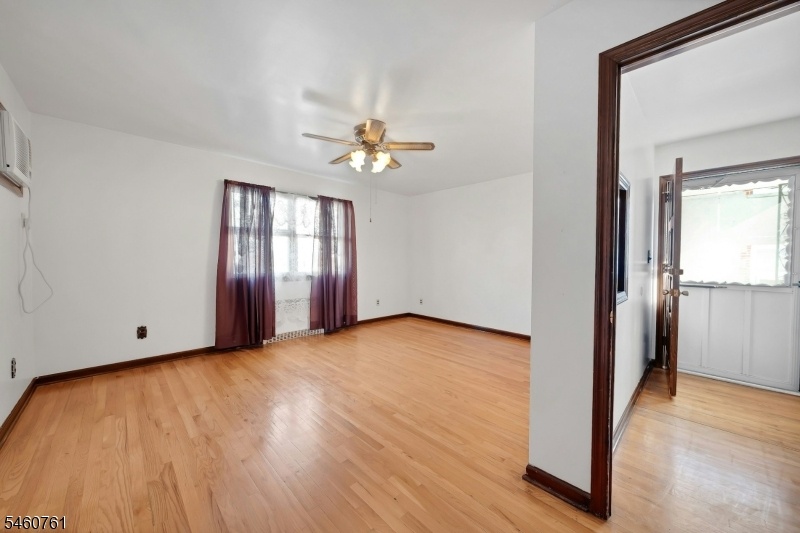 Bedroom #1