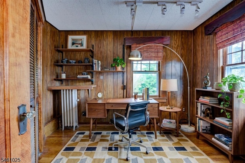 Virtually Staged- Office