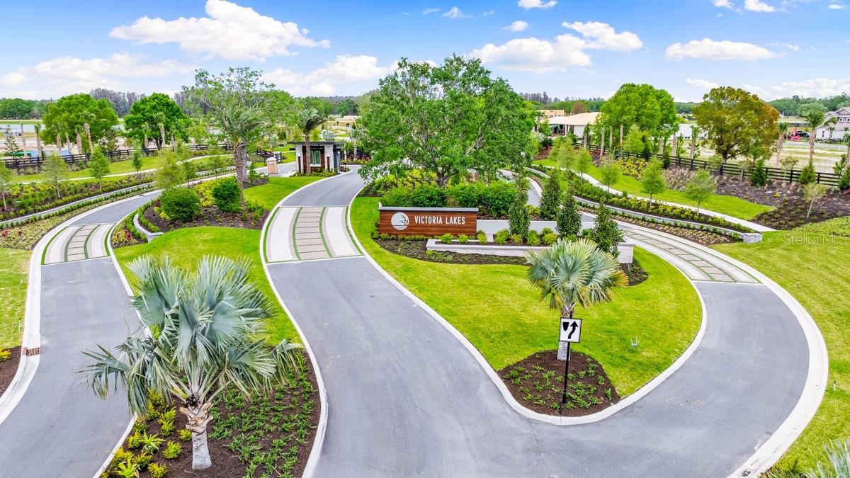 Victoria Lakes Community