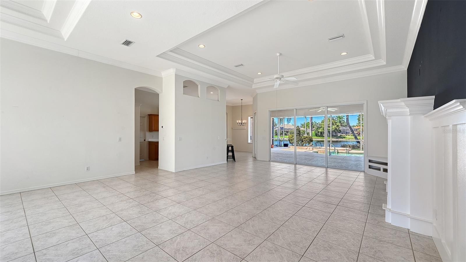 Walk in and see pool and waterview