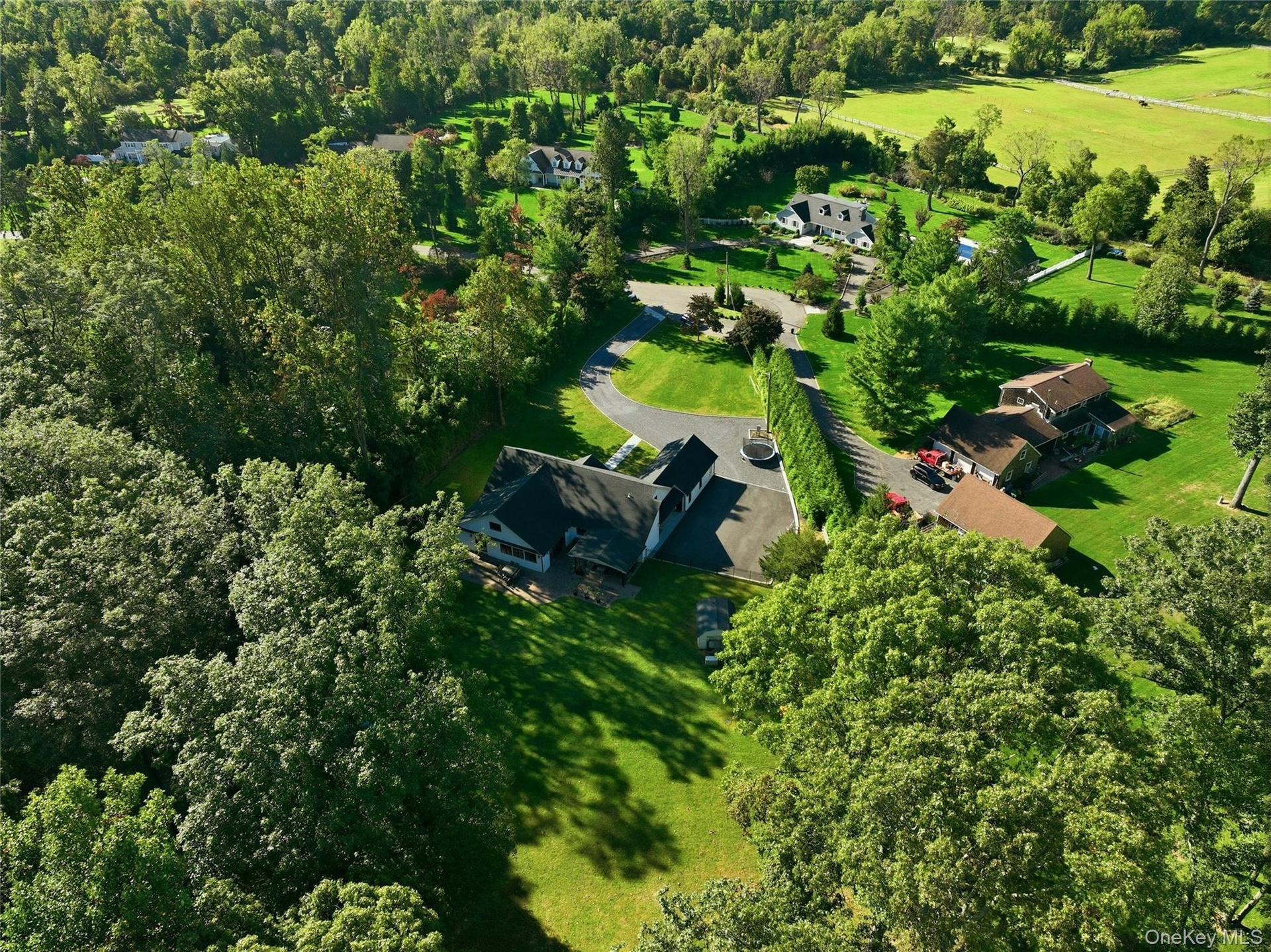 Lovely Setting Tucked Away on a Peninsula on a Quiet Cul-De-Sac