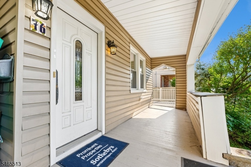 76 Summit Ave