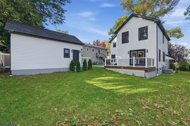 Exterior / Backyard