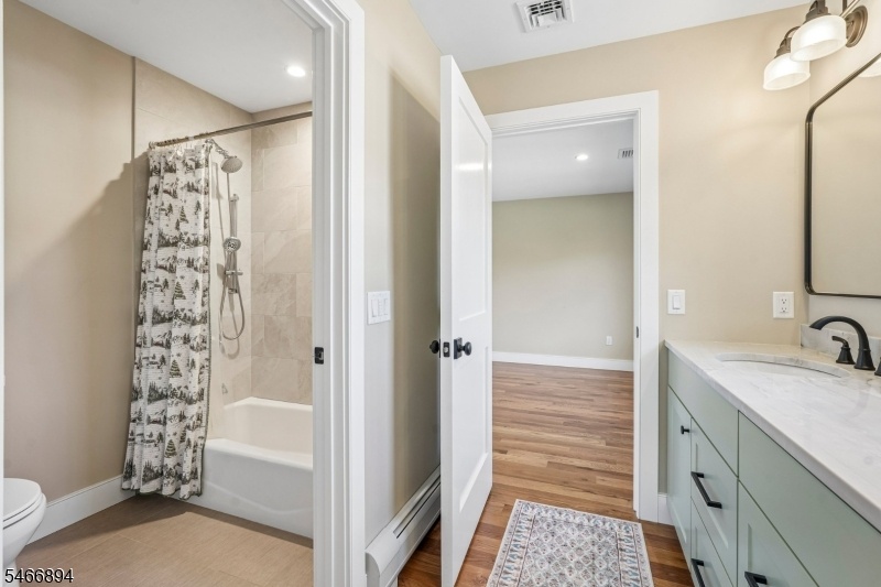 Jack & Jill Bathroom