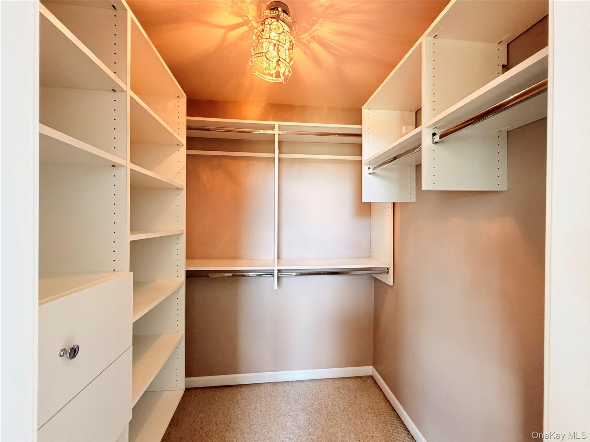 walk-in closet