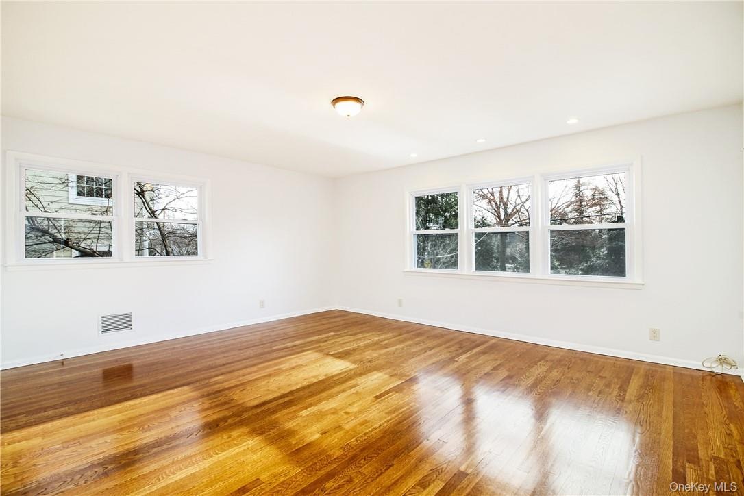 Large, sunny principal suite. Photos taken when house was empty prior to occupancy.