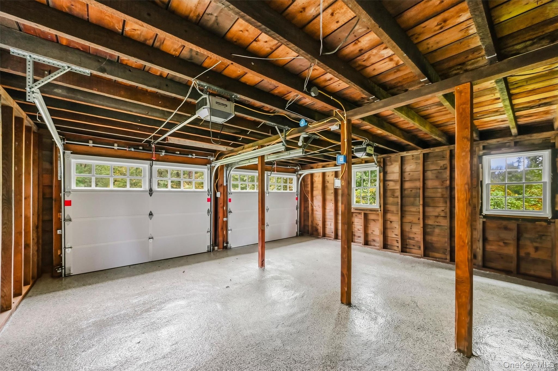 Detached 2 car garage