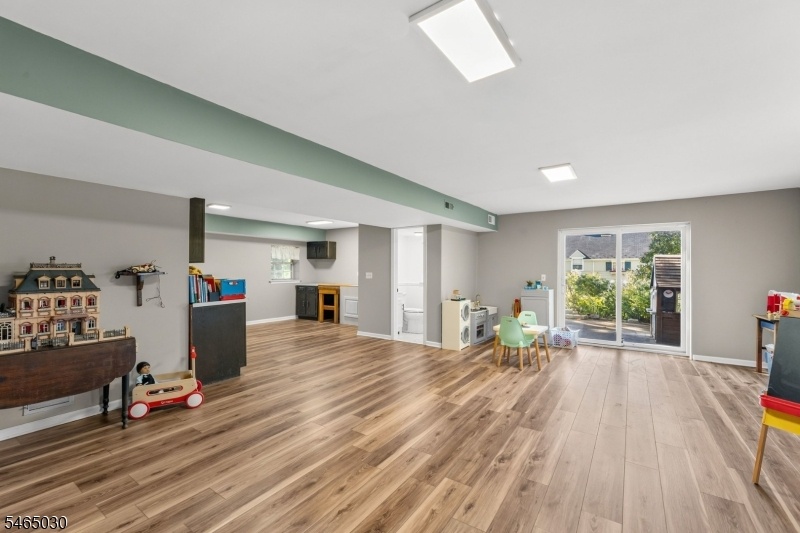 Finished Walk Out Basement