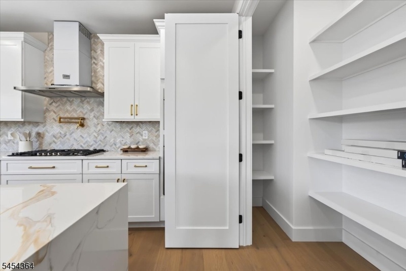 kitchen walk-in pantry
