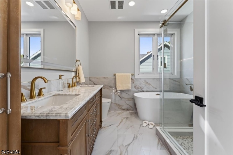 full bathroom