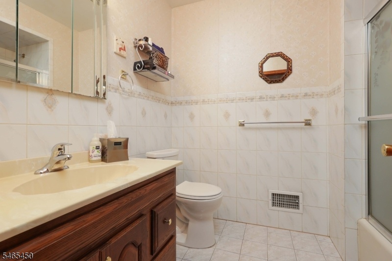 Main Bath