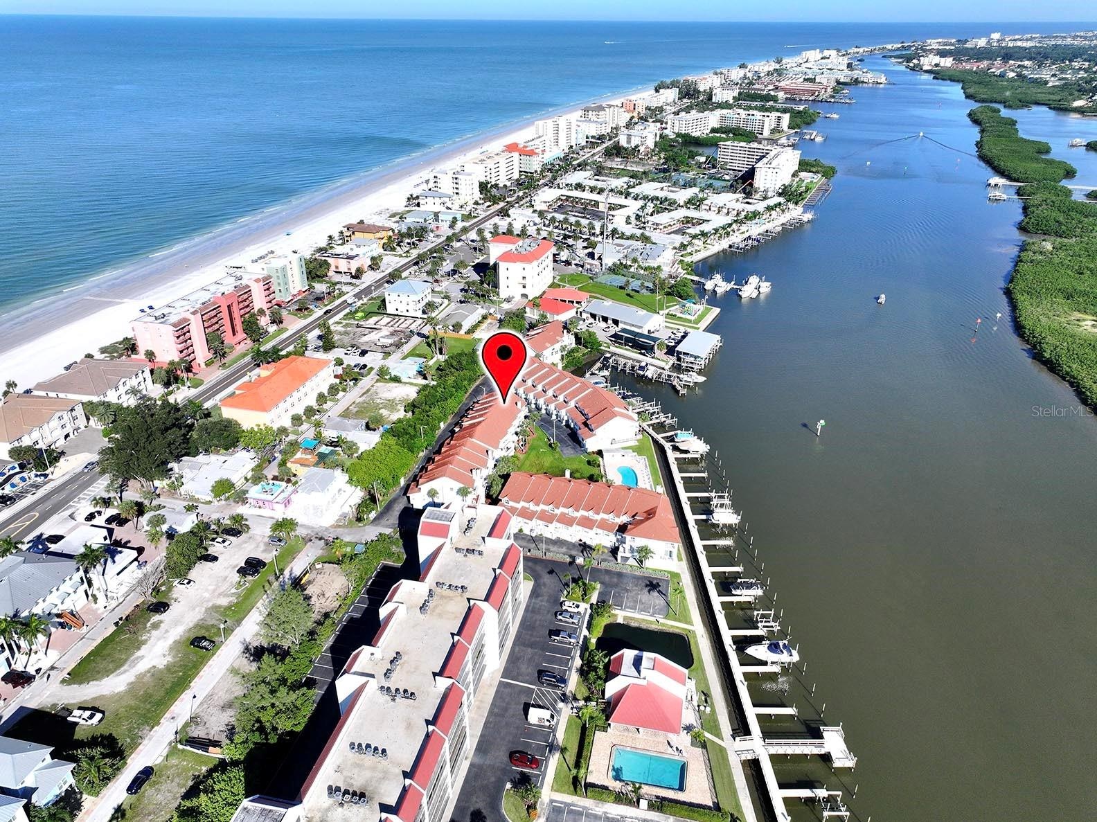 Townhouse with A Waterview!