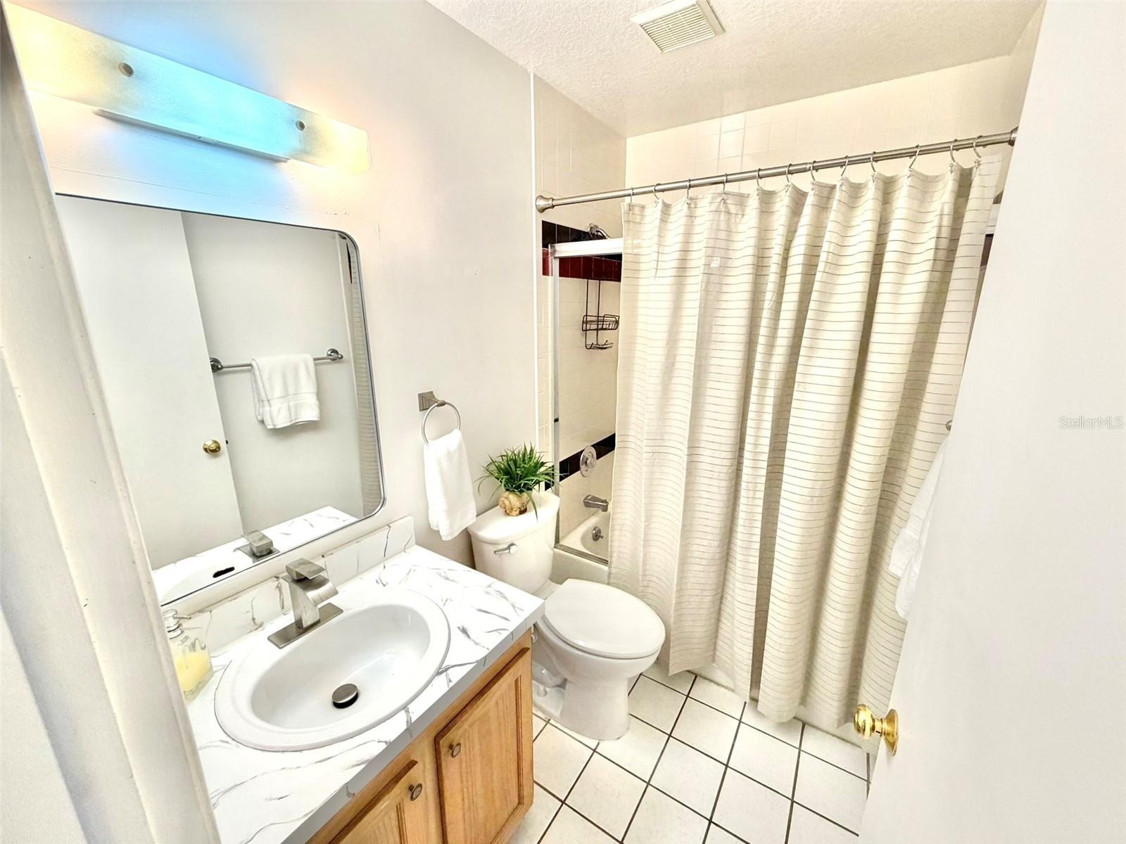 Full Bath on Main Living Level