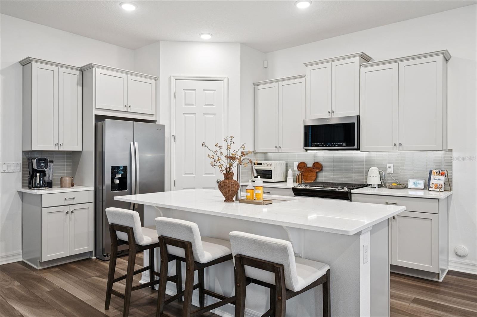 Center Island with Sink and Bar