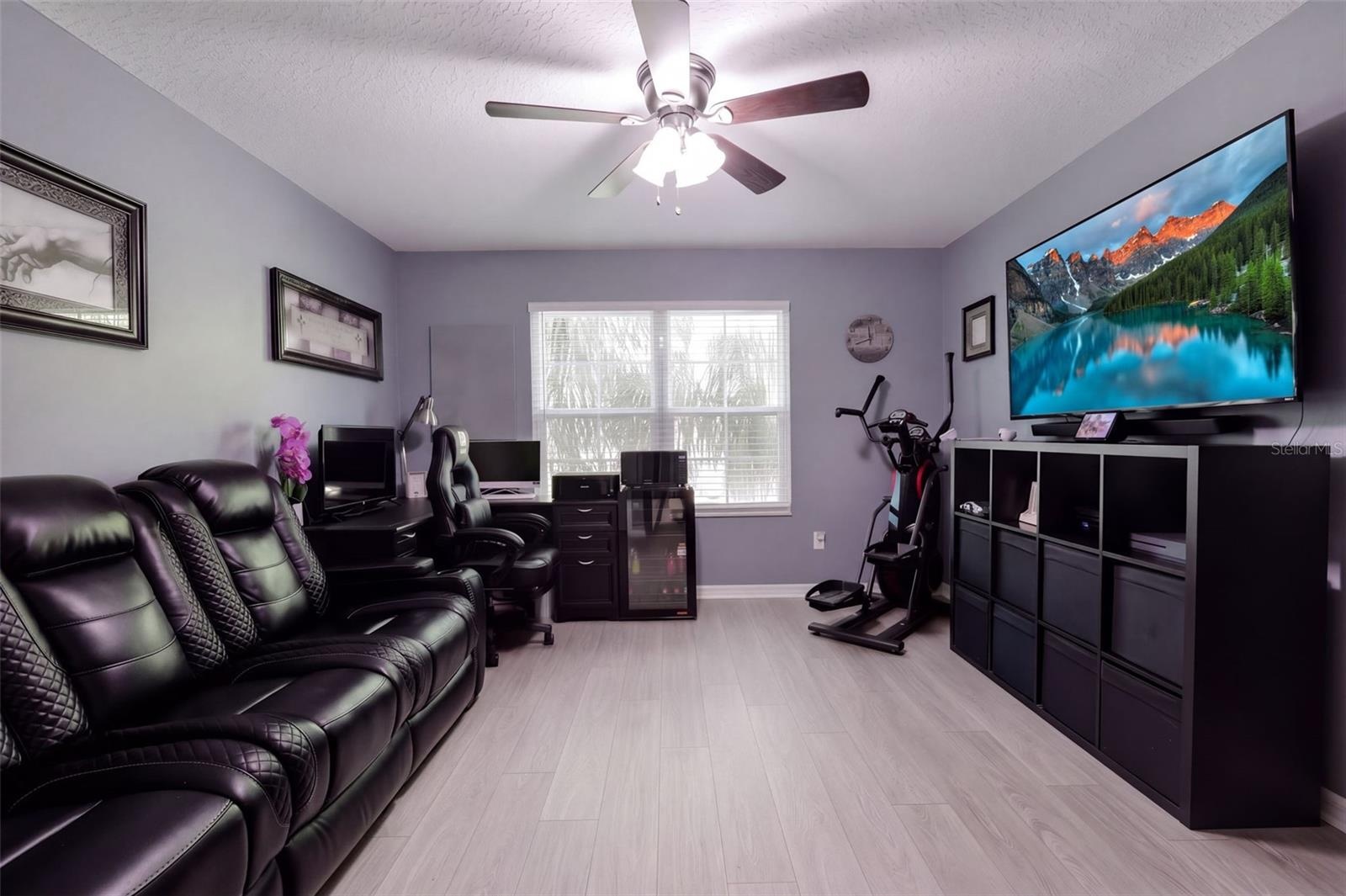 Upstairs Bedroom 4/Office
