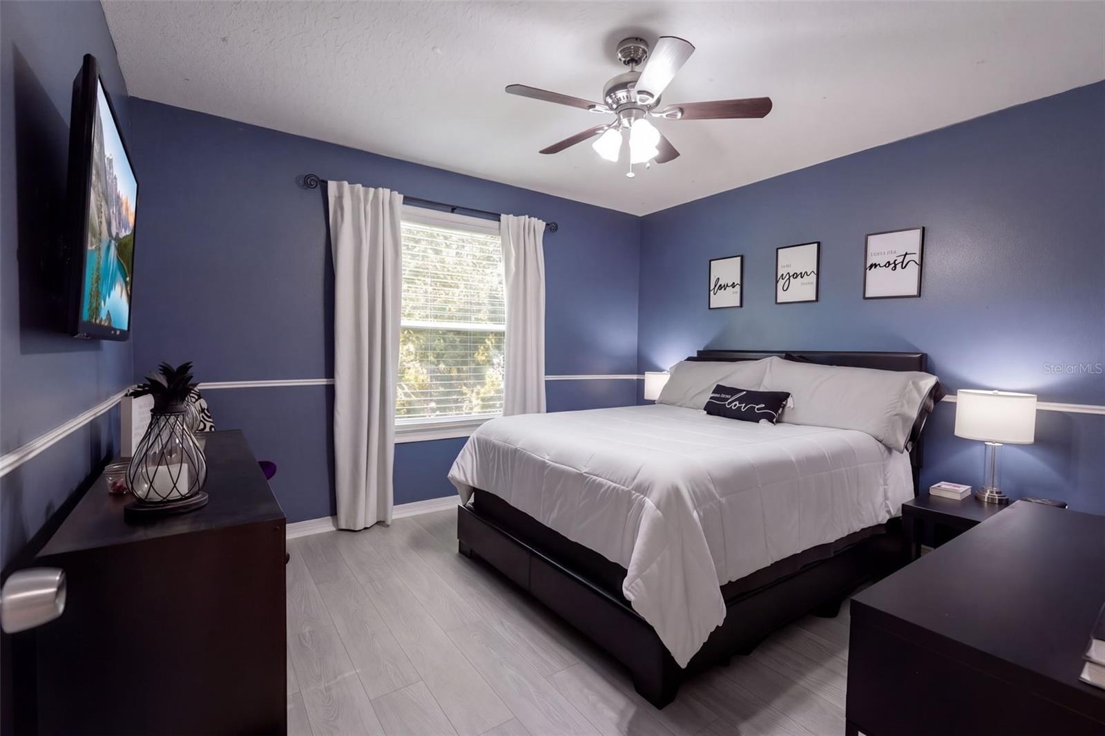 Upstairs Bedroom 2