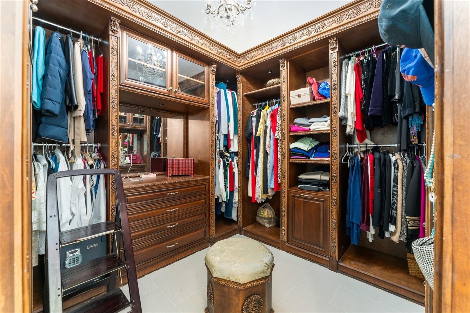 Master closet #1