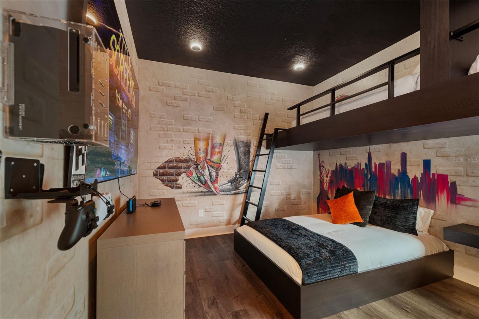 Kids themed bedroom