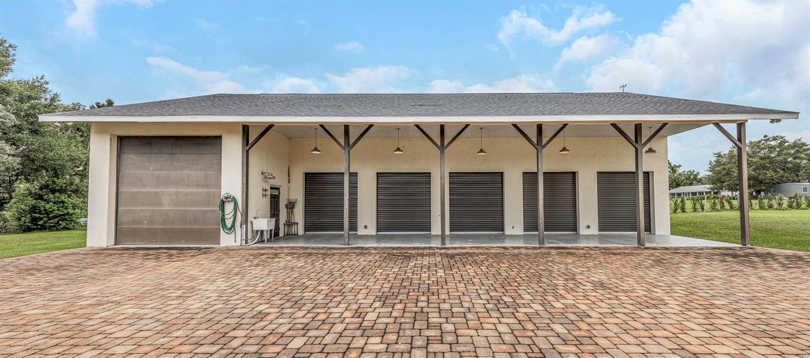 Detached Garage