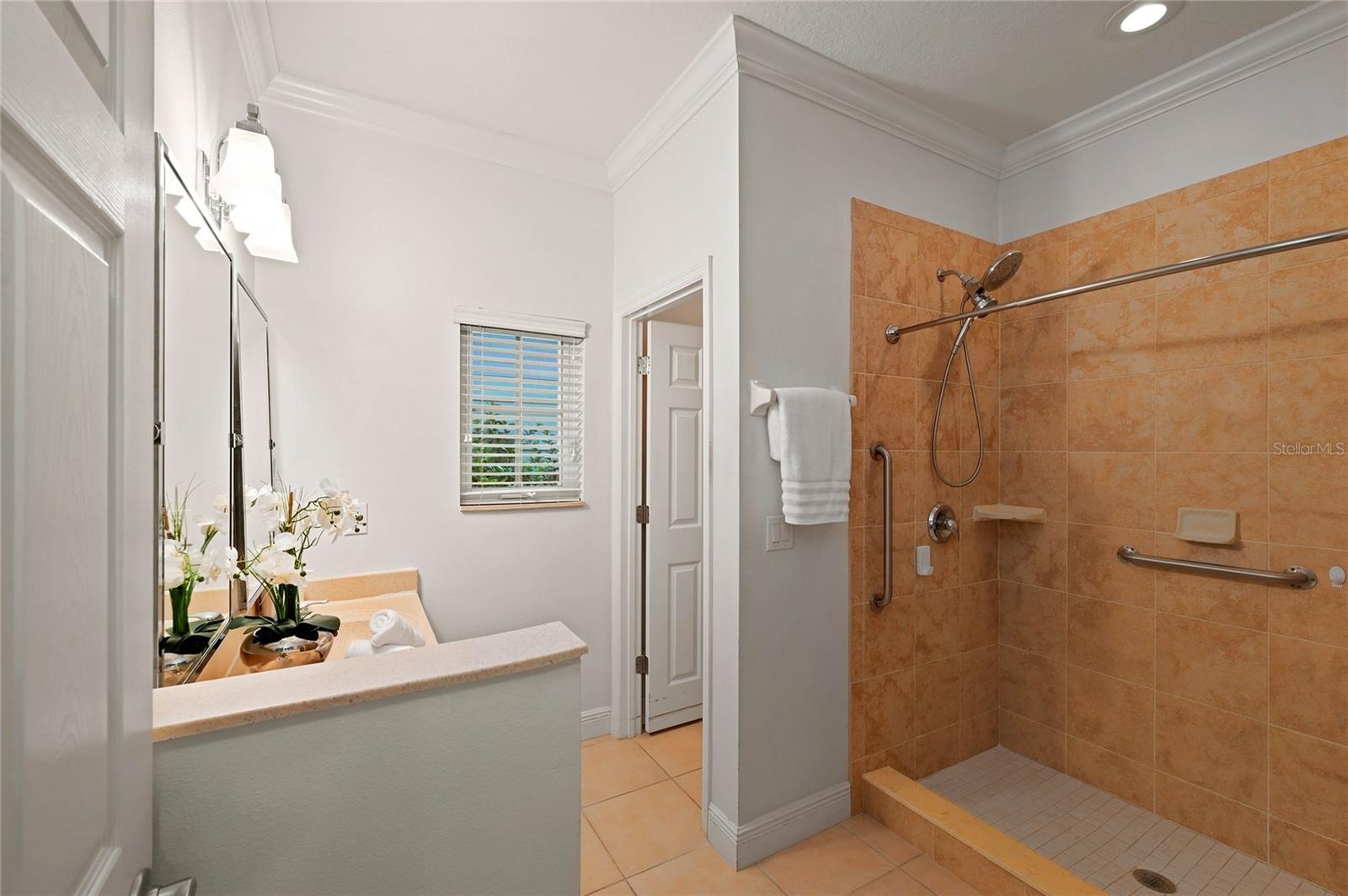Primary bath
