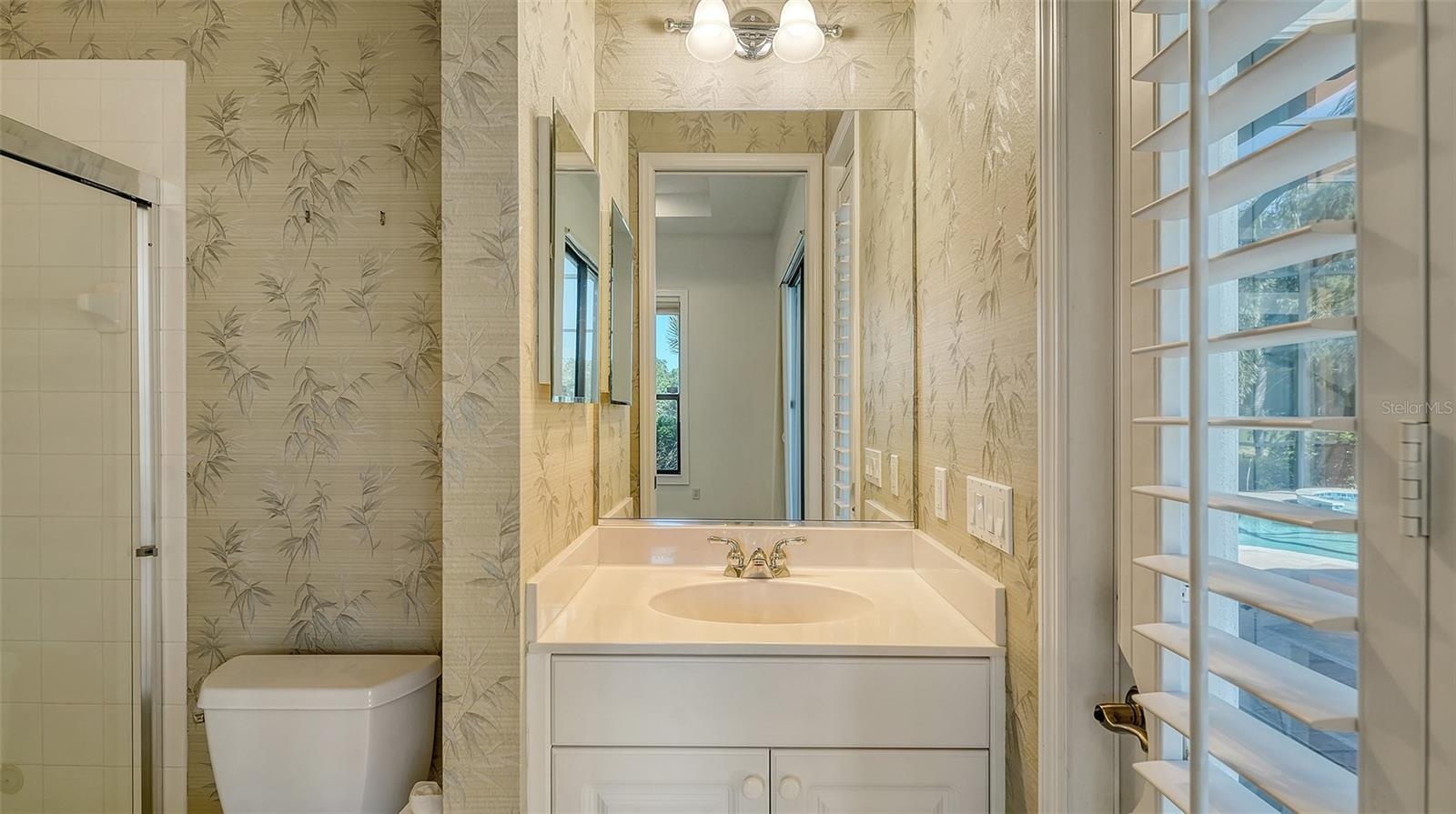 Full bath off of the office