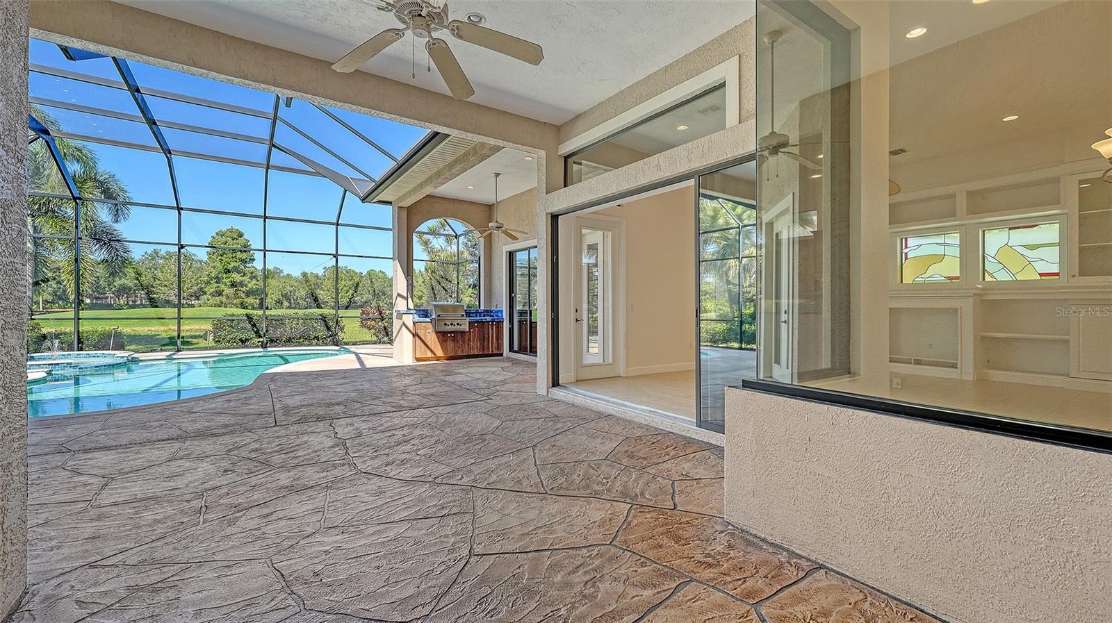 Spacious lanai with plenty of under roof space