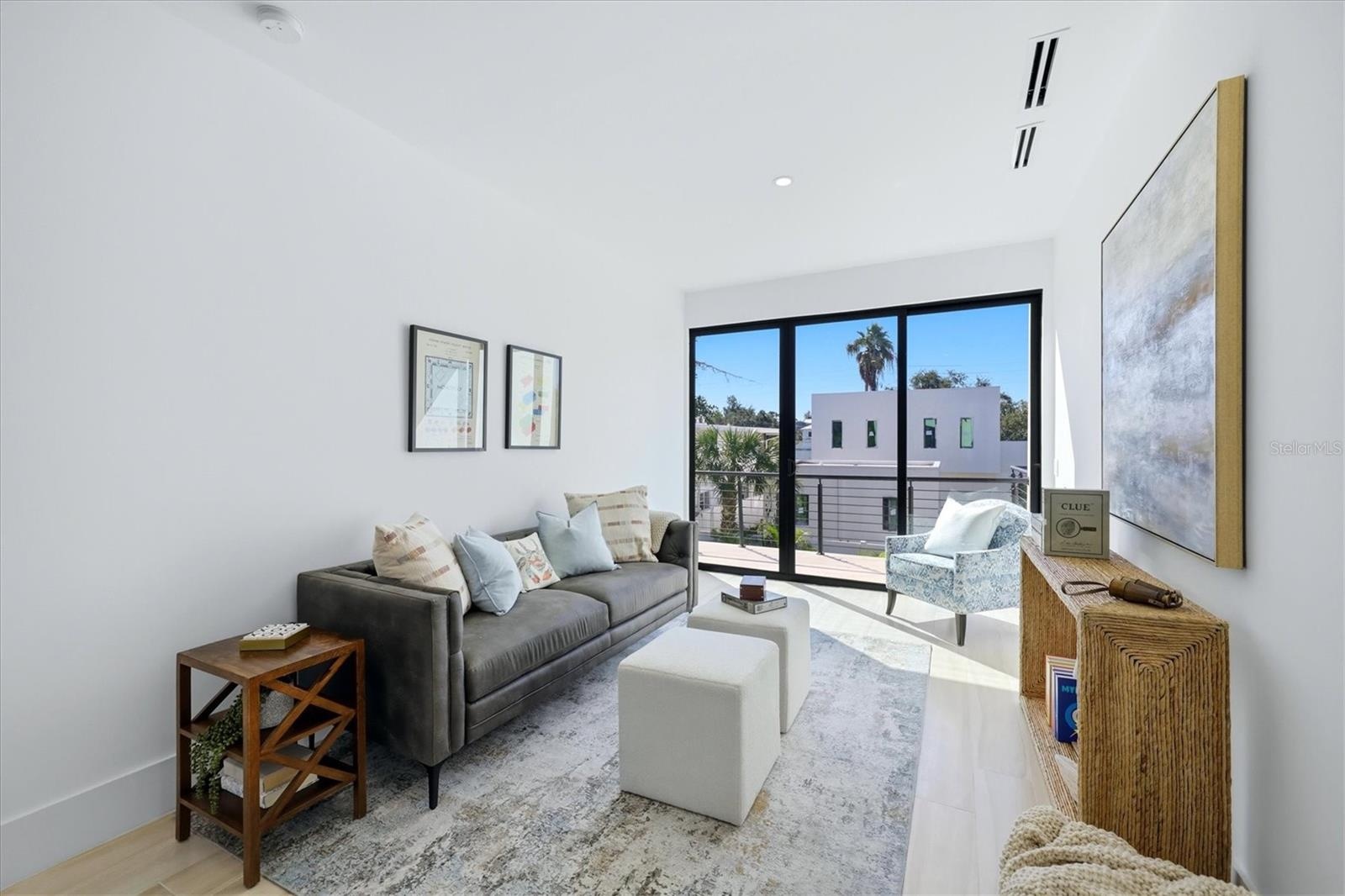 2nd floor living area
