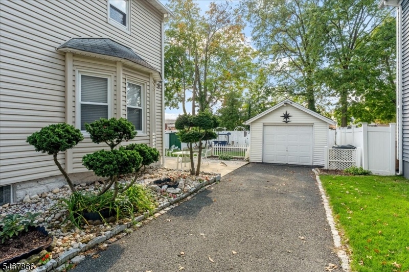 Driveway to Backyard