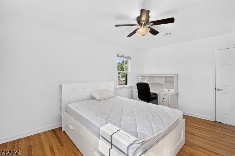 2nd floor Bedroom