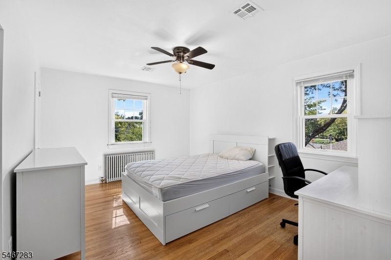 2nd floor Bedroom