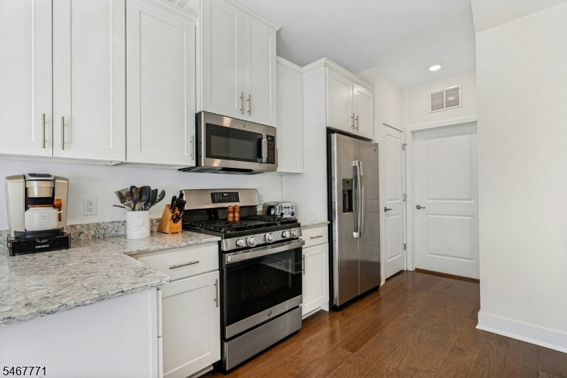 Entrance to laundry/mudroom