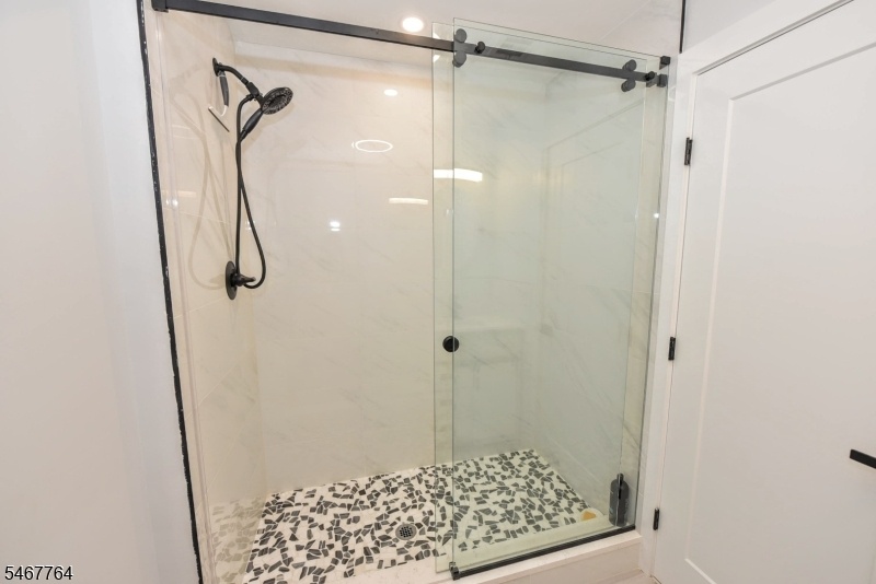 Stall Shower