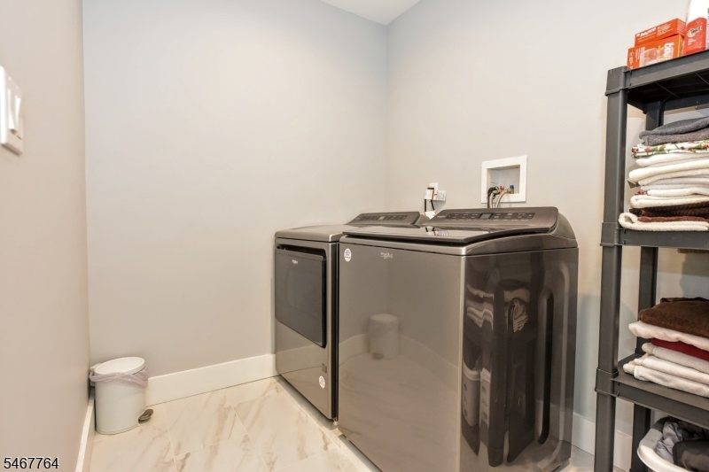 2nf Floor Laundry