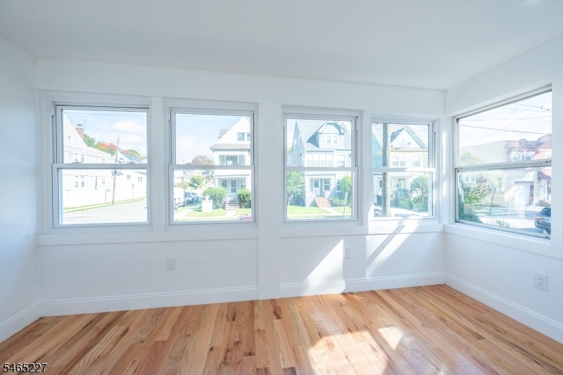 Sun Room/Bonus Room