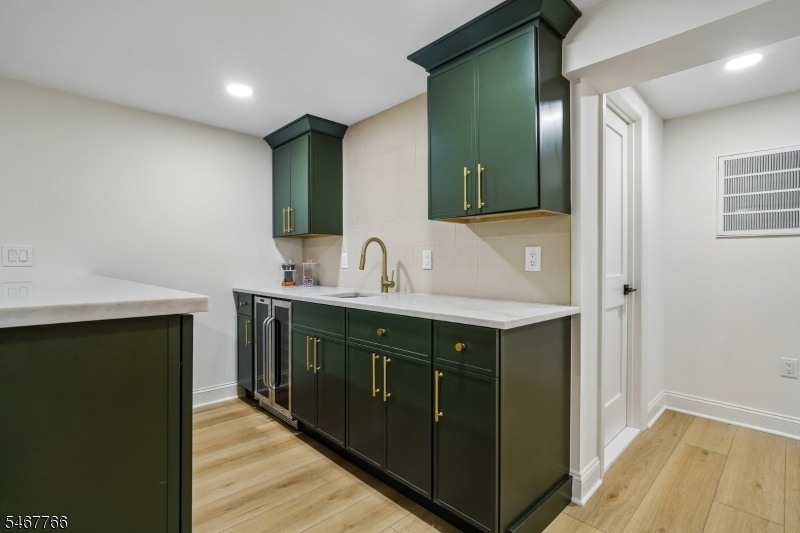 Lower Level Wet Bar