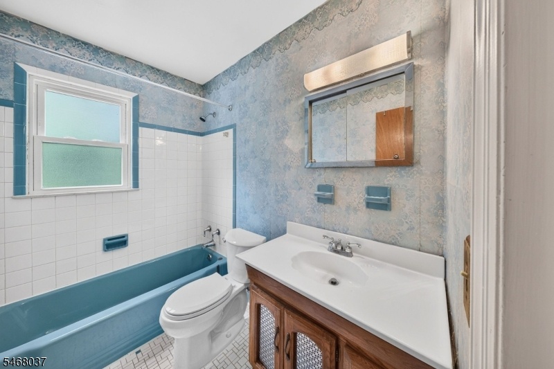 Main Bath
